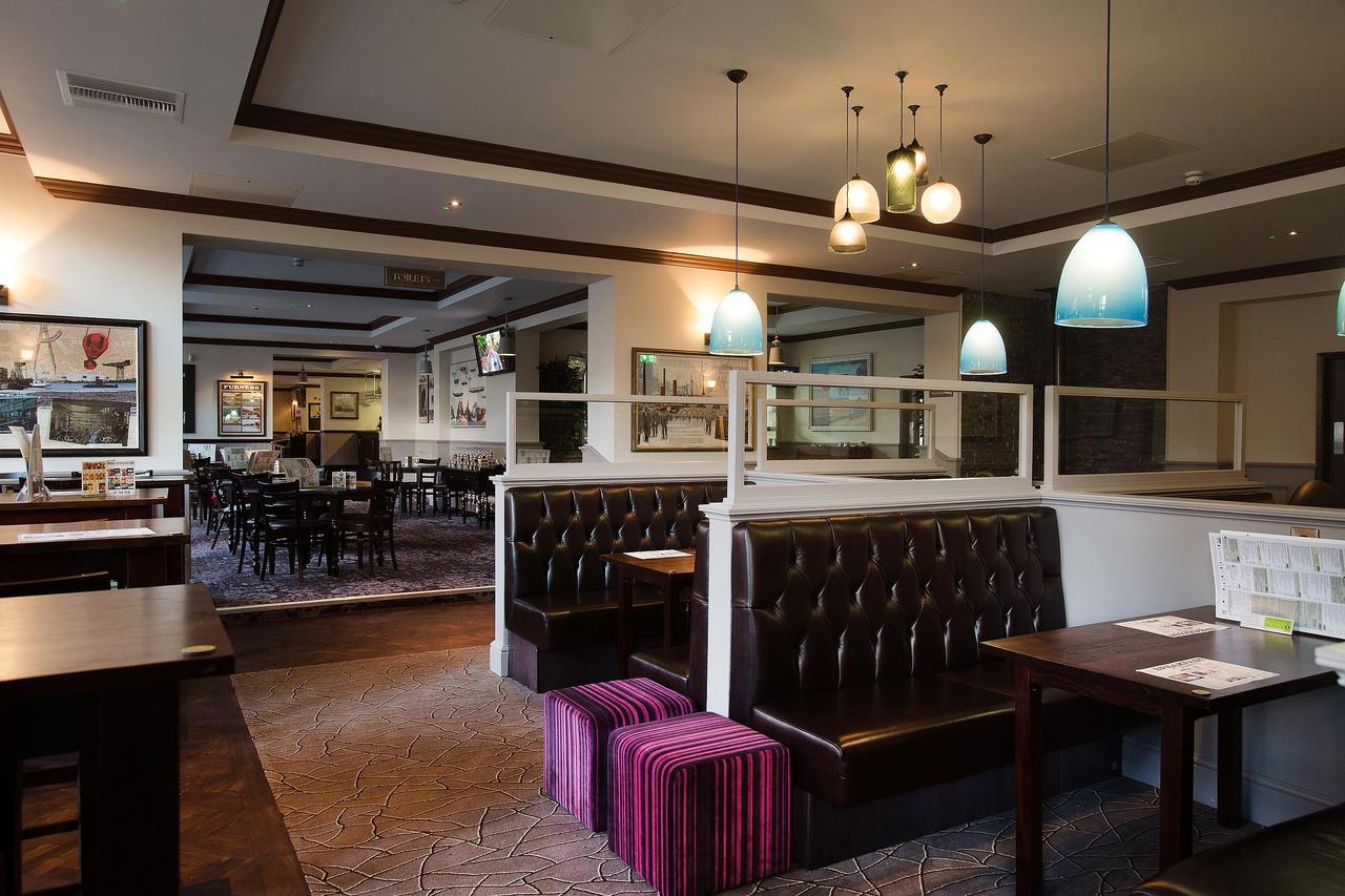 Hotel The Furness Railway Wetherspoon Barrow-in-Furness Exterior foto